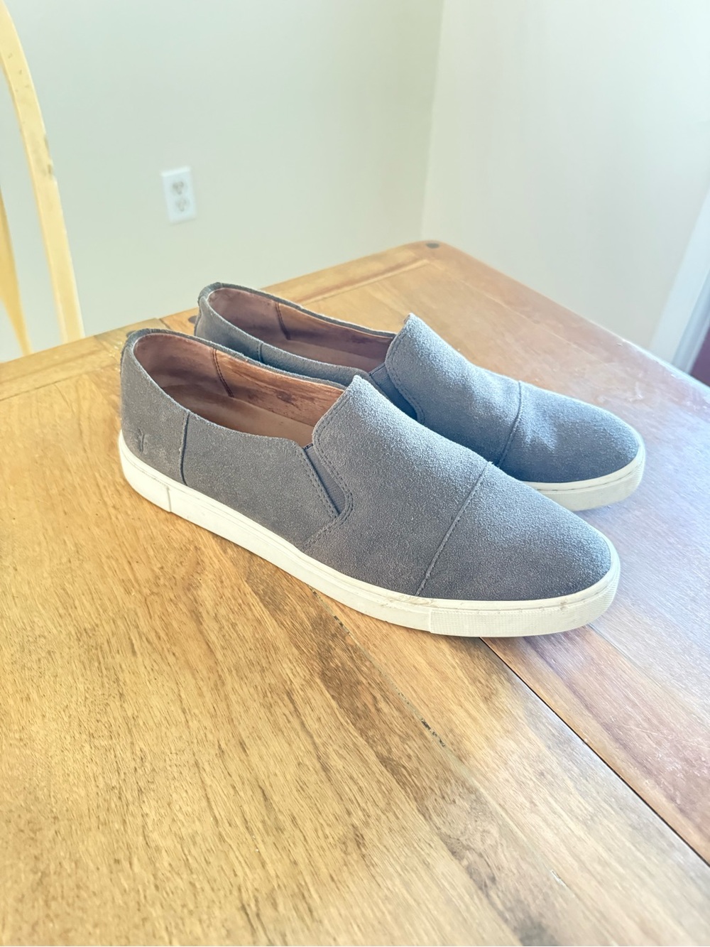 Frye Gemma Cap Slip On Suede Shoes Loafers Women’s Size 10 Grey Brown